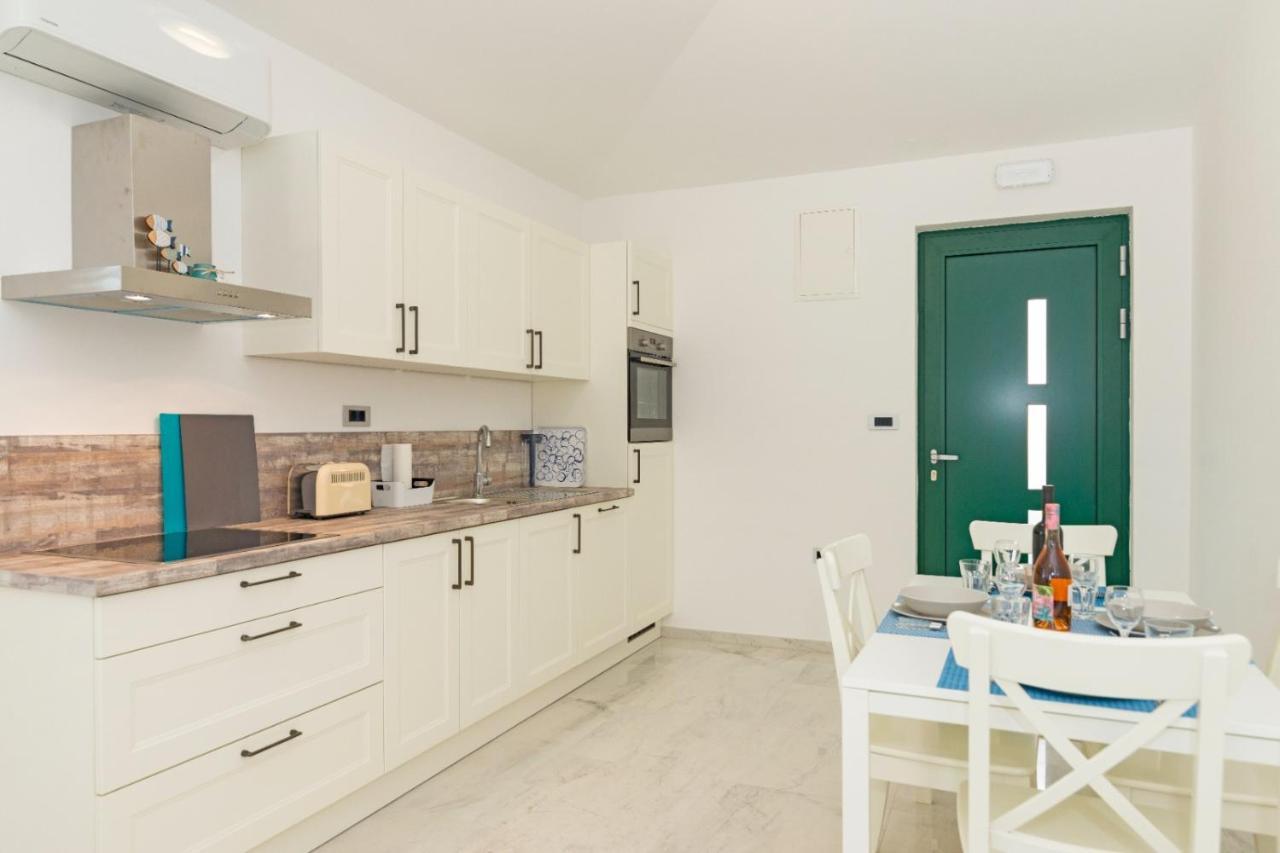 Ventus Apartment Srima Exterior photo