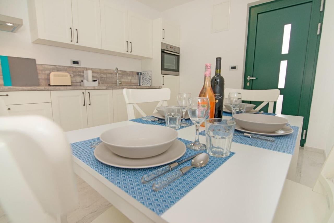 Ventus Apartment Srima Exterior photo
