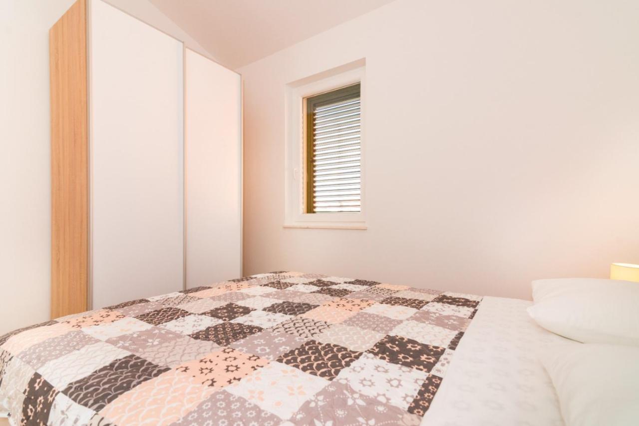 Ventus Apartment Srima Exterior photo